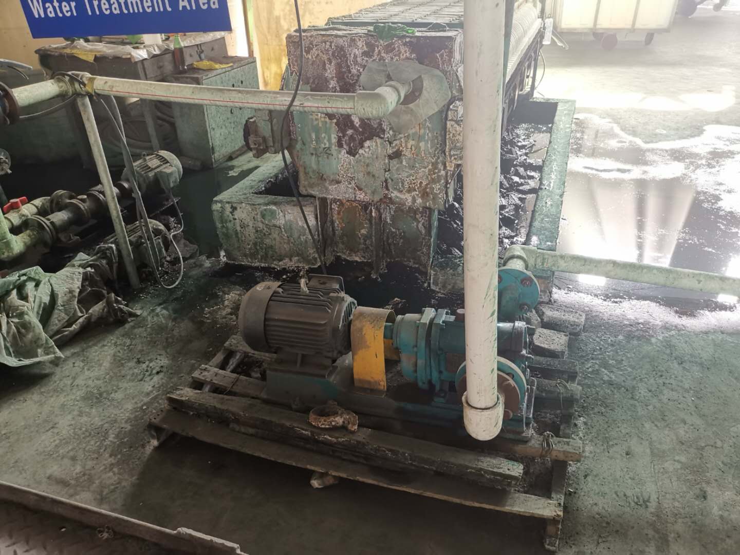 印染污泥泵選擇耐磨損凸輪轉(zhuǎn)子泵.jpg 印染污泥泵選擇耐磨損凸輪轉(zhuǎn)子泵.jpg