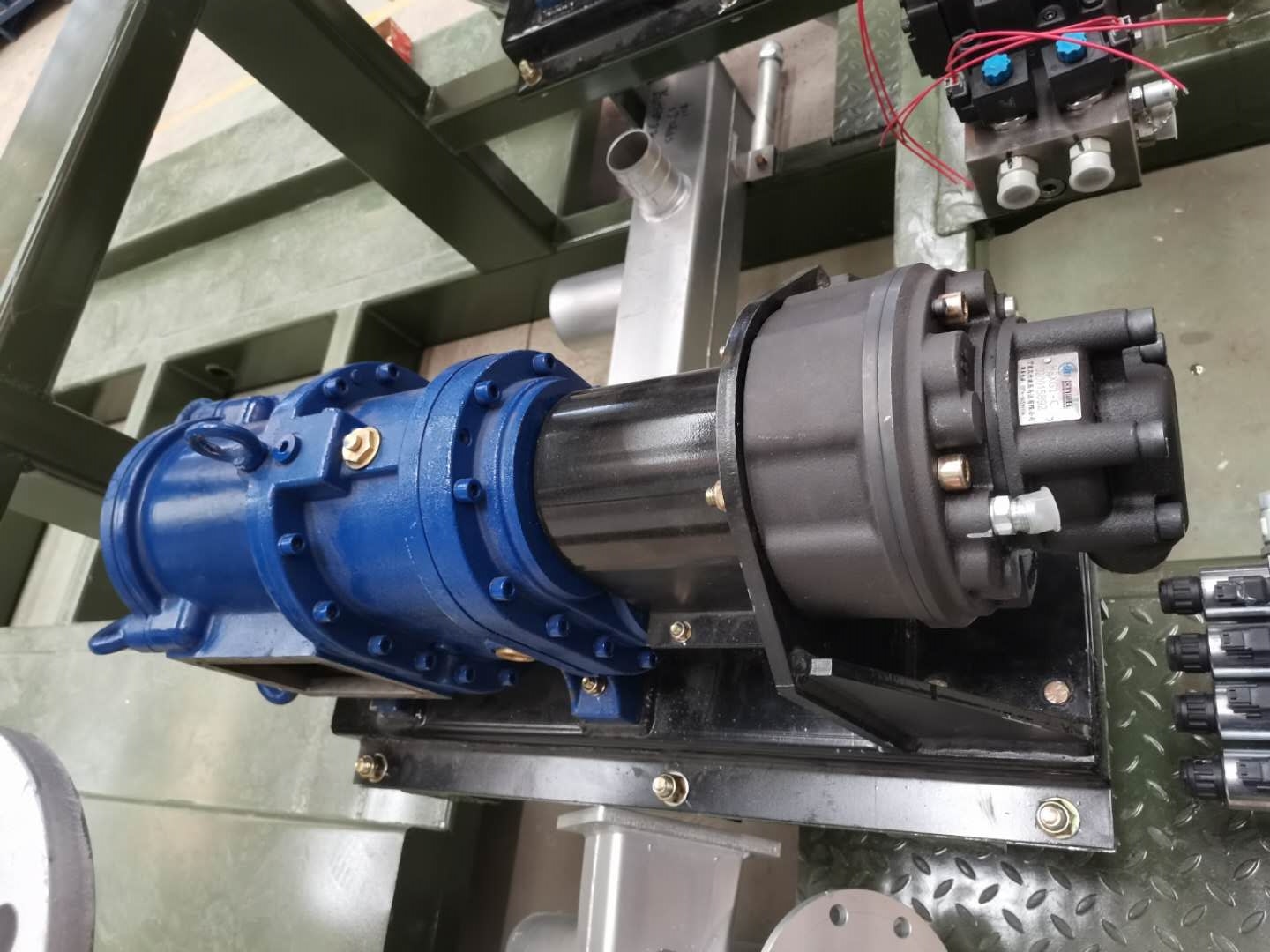 融雪劑機(jī)場(chǎng)灑布車轉(zhuǎn)子泵 融雪劑機(jī)場(chǎng)灑布車轉(zhuǎn)子泵